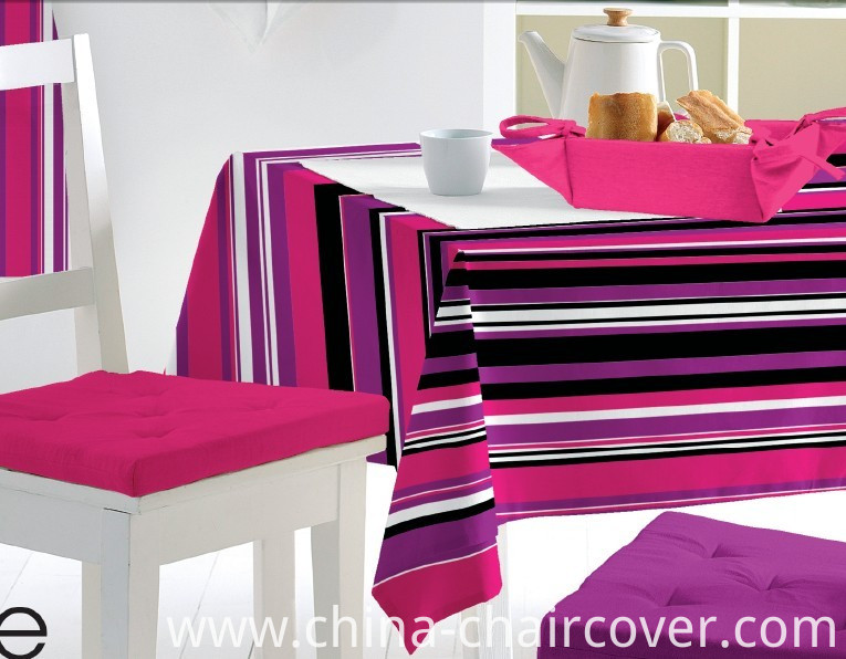 PVC Material Cheap Tablecloth Oilproof, Waterproof Feature
